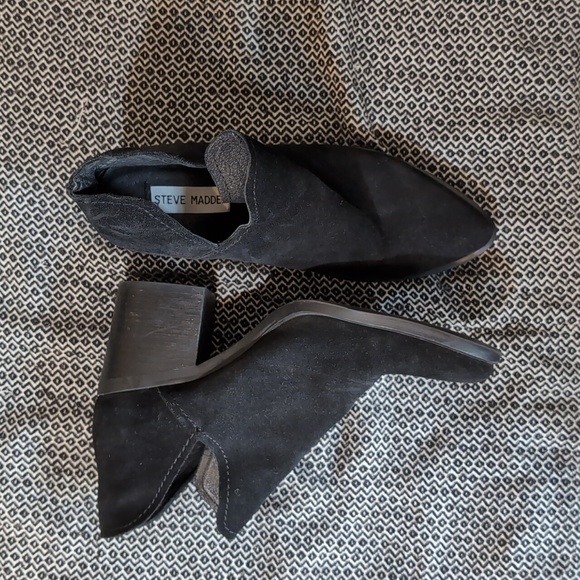 Steve Madden Shoes - Steve Madden | black suede block heel bootie